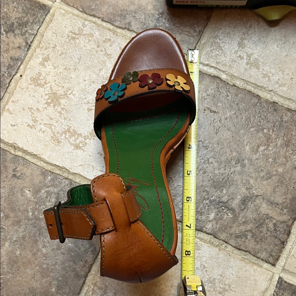 Vintage Miss Sixty Brown Leather Floral Cork Wedge Sandals Sz 37 🆕 - Picture 6 of 6